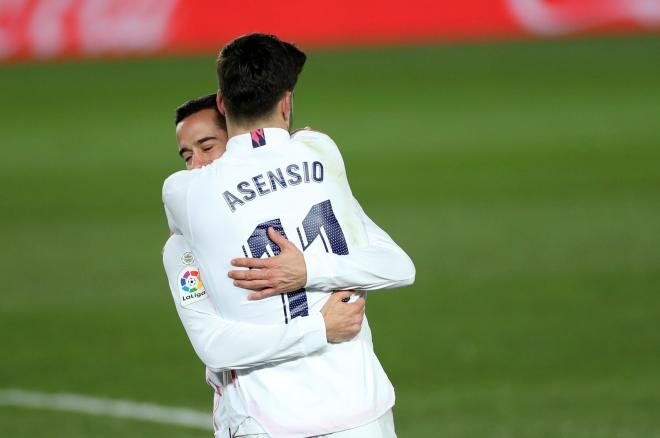 Asensio y Lucas Vázquez celebran uno de los goles ante el Celta (FOTO: EFE).
