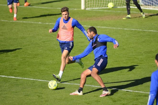 Alejo, en un entrenamiento con Fali (Foto: Cádiz CF).