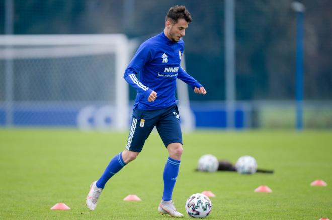 Tejera, durante un entrenamiento del Real Oviedo (Foto: Real Oviedo)