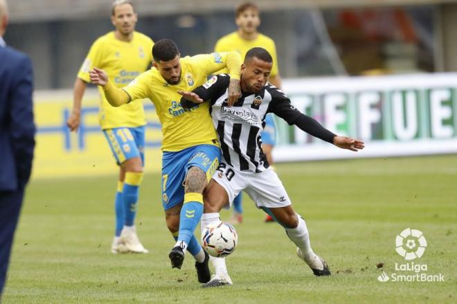 Gus Ledes, que saldrá del Castellón en el mercado de fichajes, ante Las Palmas (Foto: LaLiga).