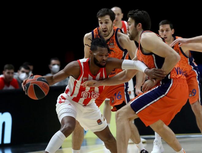 Valencia Basket - Estrella Roja, victoria valenciana homenaje a Miki Vukovic.