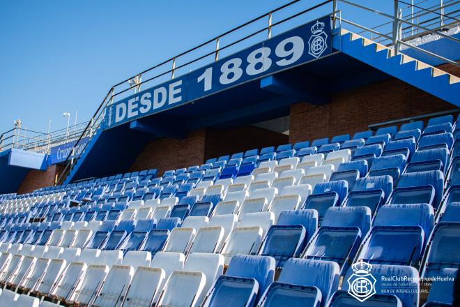 Imagen del estadio Nuevo Colombino (Manu López / Albiazules.es).
