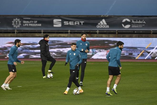 Entrenamiento del Athletic en La Cartuja antes de la Final de la Supercopa de España (Foto: Kiko H