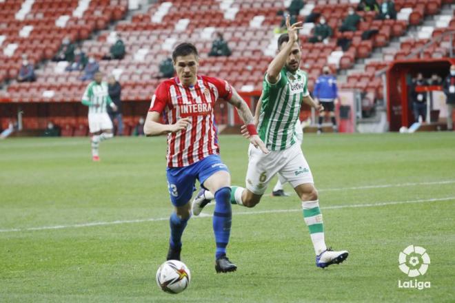 Uros Djurdjevic, durante el Sporting-Betis de Copa (Foto: LaLiga).