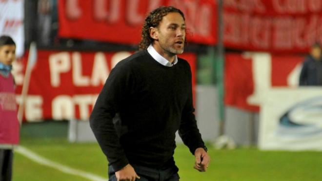 Gabi Milito, durante su etapa como entrenador de Estudiantes de la Plata (Foto: Estudiantes de la P