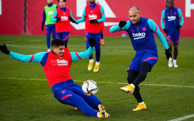 Araujo y Braithwaite, en un entrenamiento del Barcelona.