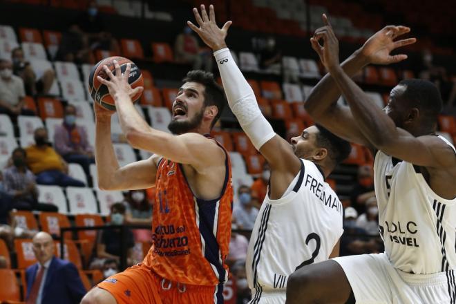 Valencia Basket busca su primer triunfo en la pista del LDLC ASVEL Villeurbanne