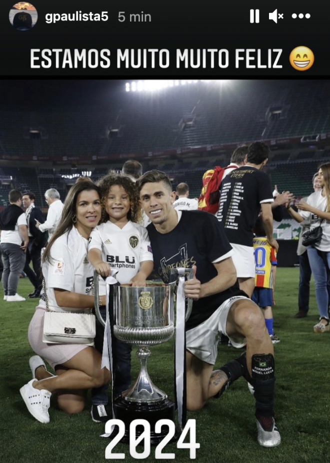 Paulista junto a su familia en la celebración de la Copa de 2019. 