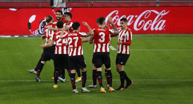 Los jugadores del Athletic celebran uno de los goles de Raúl García ante el Getafe (Foto: LaLiga).
