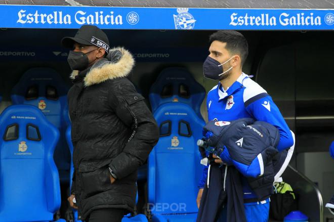 Uche Agbo y Eneko Bóveda en el estadio de Riazor (Foto: RCD).