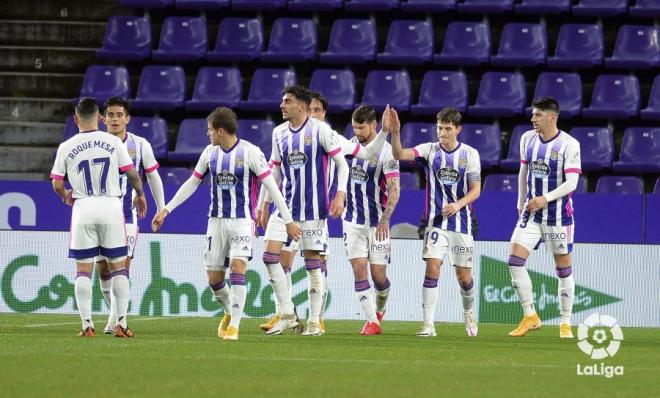 Los jugadores del Pucela celebran el gol de Toni Villa al Levante en Copa (Foto: LaLiga).