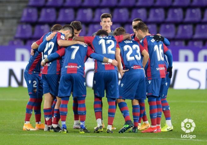 Los jugadores del Levante UD, durante el Pucela-Levante de Copa del Rey (Foto: LaLiga)