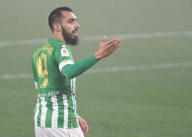 Borja Iglesias celebra su gol (Foto: Kiko Hurtado).