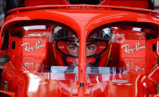 Carlos Sainz, subido en el Ferrari de 2018, con el que ha hecho sus primeras pruebas (Foto: Ferrari