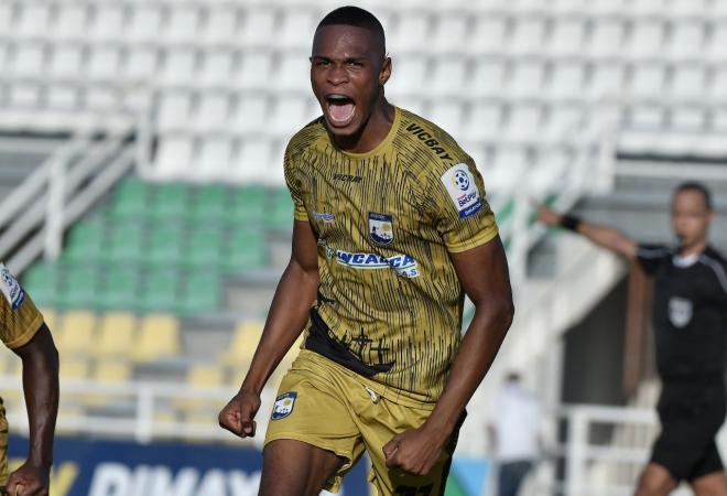 Johan Rodallega celebrando un gol.