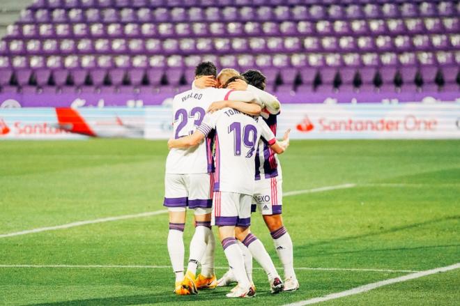 Los jugadores pucelanos, tras el gol copero de Toni Villa (Foto: Real Valladolid).