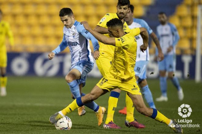 Un lance del Alcorcón-Málaga de la pasada temporada (Foto: LaLiga).