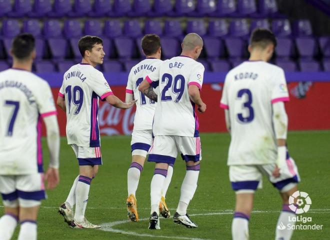 Los jugadores del Pucela, tras el gol a la SD Huesca (Foto: Real Valladolid).