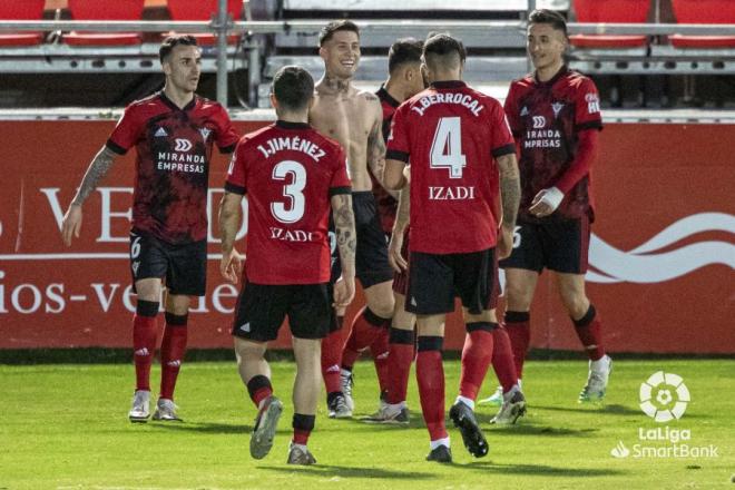 Celebración del Mirandés ante Las Palmas (Foto: LaLiga SmartBank).