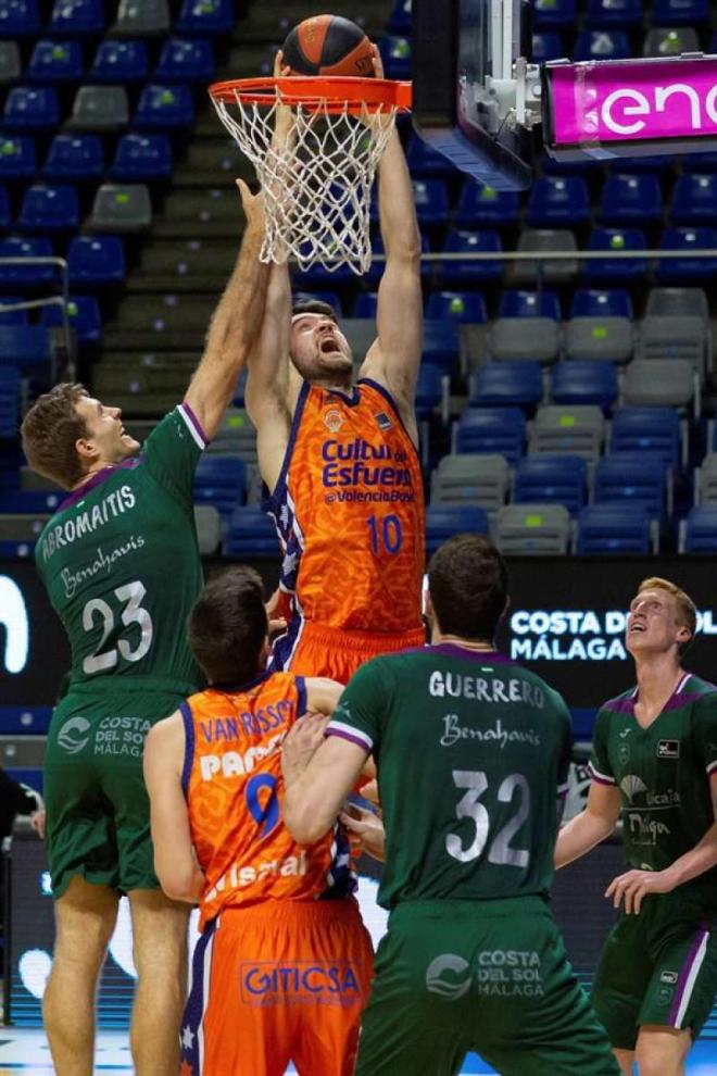 El Valencia Basket agudiza la crisis de un Unicaja en caída libre (Foto: EFE)
