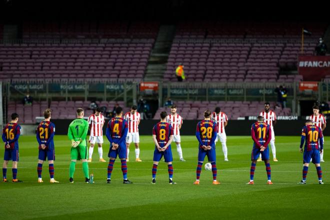 Minuto de silencio guardado antes del Barça-Athletic (Foto: FCB).