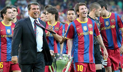 Laporta y Leo Messi, con uno de los títulos de Liga que ganó el FC Barcelona (Foto: EFE).