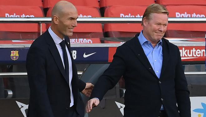 Zidane y Koeman se saludan en el Camp Nou (Foto: EFE).