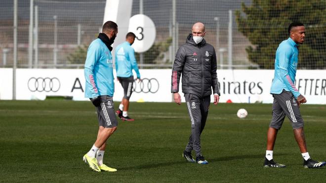 Zidane, en su vuelta a los entrenamientos (Foto: RMCF).