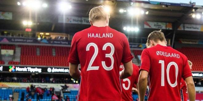 Haaland y Odegaard, durante un partido con Noruega (Foto: EFE).