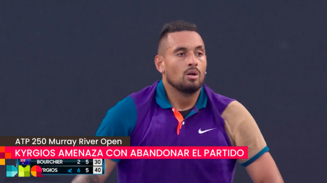 Kyrgios amenaza con abandonar el partido de tenis.
