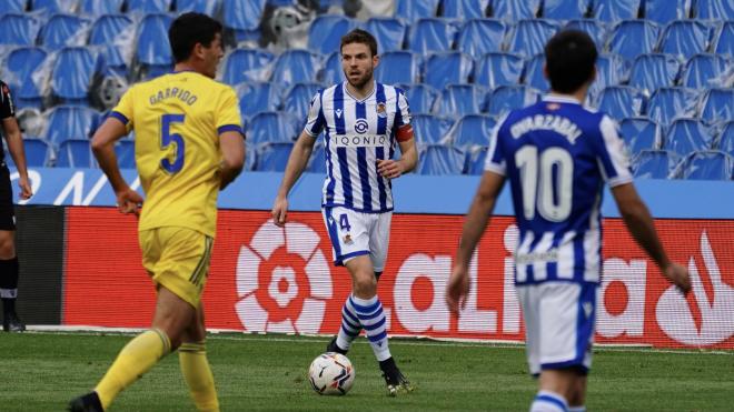 Asier Illarramendi, en el partido contra el Cádiz de la pasada temporada (Foto: Real Sociedad).