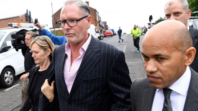 Paul Gascoigne, a su salida de un juicio.