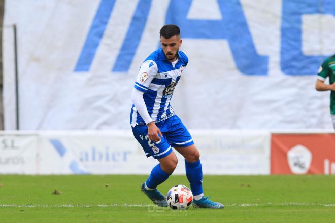 Adri Castro durante un partido con el Deportivo (Foto: RCD).