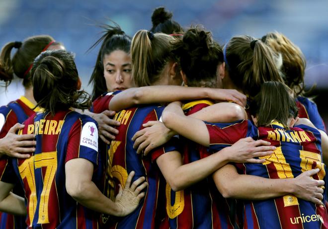 Celebración del Barcelona femenino (FOTO: EFE).