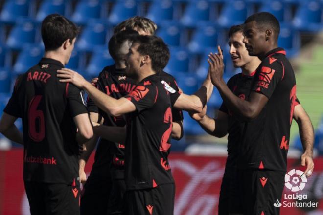Los jugadores de la Real celebran el gol de Isak ante el Getafe (Foto: LaLiga).