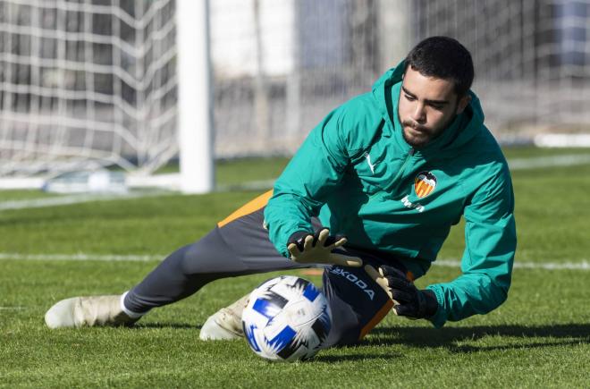 Charly Pérez, meta del juvenil (Foto: Valencia CF)