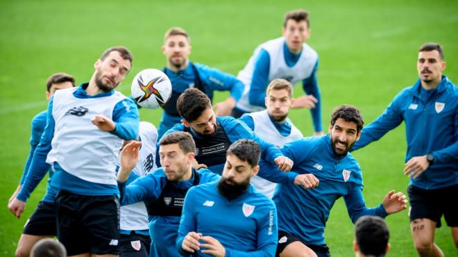 Entrenamiento a tope en Lezama de los de Marcelino García Toral (Foto: Athletic Club).