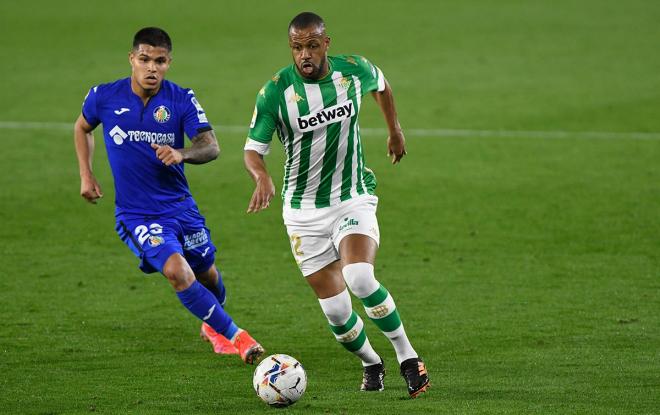 Sidnei, ante el Getafe (Foto: Kiko Hurtado).