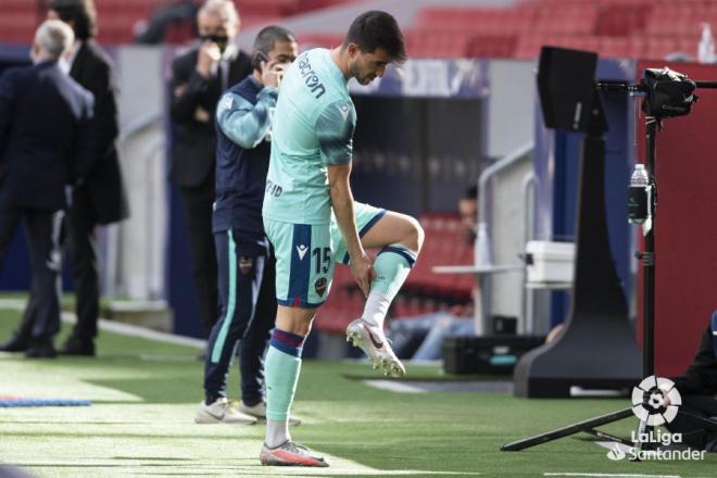 Postigo se retira lesionado del calentamiento. (Foto: LaLiga)