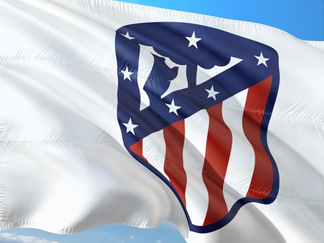 Bandera con el escudo del Atlético de Madrid.