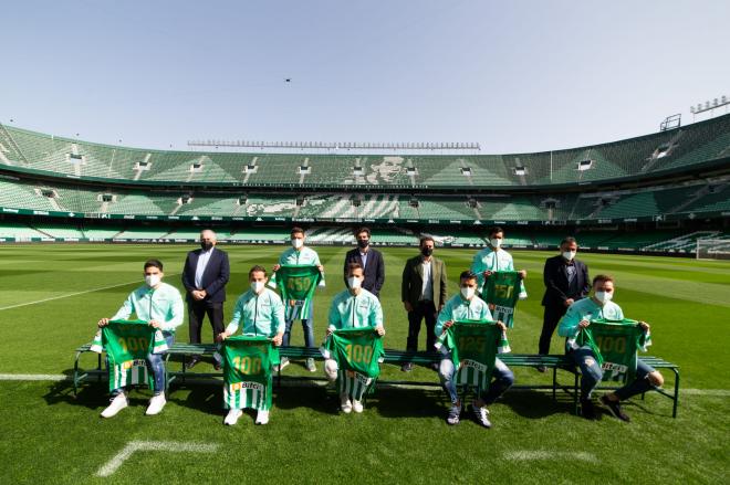 Los jugadores de la actual plantilla que suman más de 100 encuentros con el Betis (Foto: RBB).