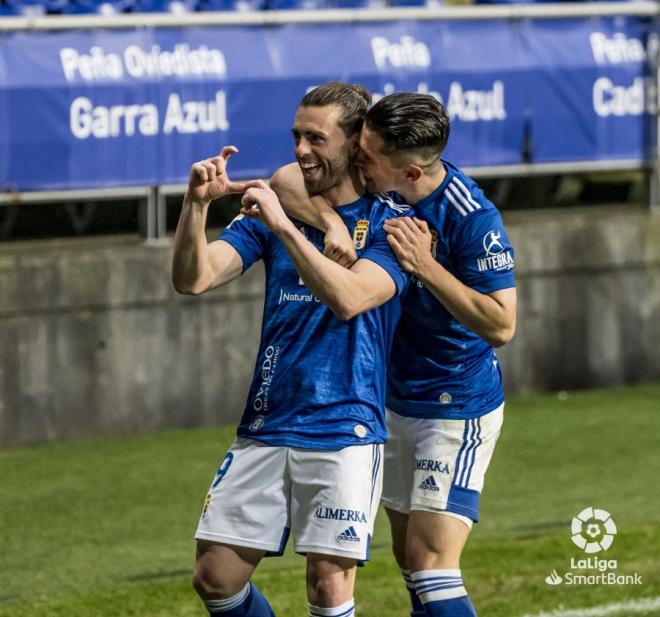 Rodri y Juanjo Nieto celebran el gol ante el Zaragoza (Foto: LaLiga).