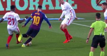 Sánchez Martínez pitó este penalti sobre Leo Messi.