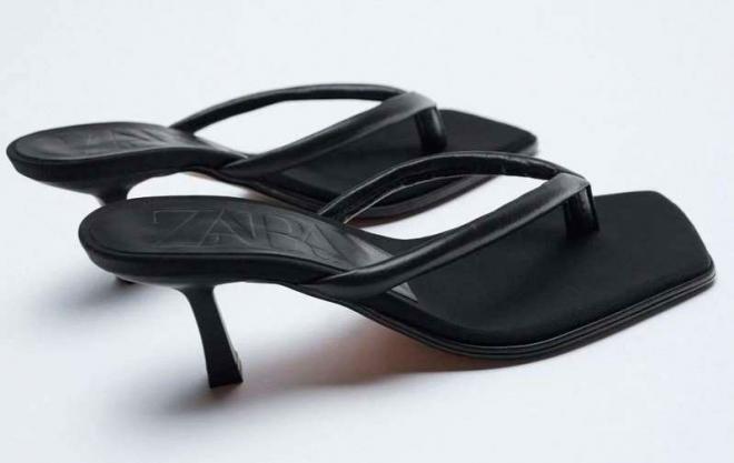 thong sandals de Zara
