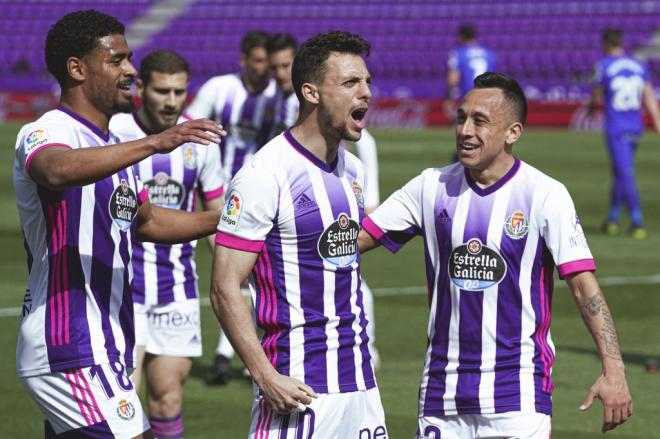 Los jugadores pucelanos, tras el gol de Óscar Plano al Gefafe CF (Foto: Real Valladolid).