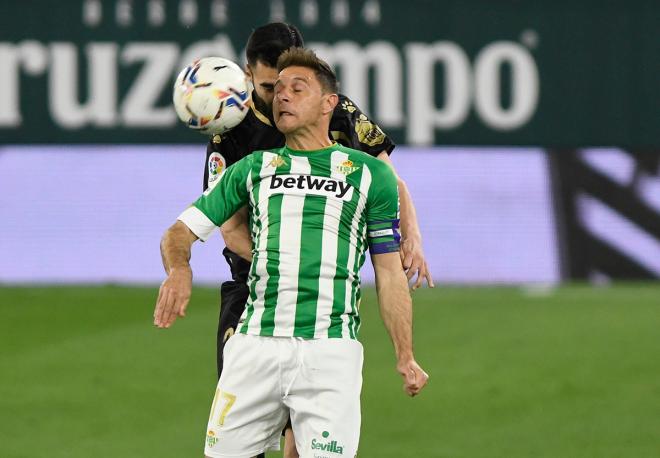 Joaquín, ante el Alavés (Foto: Kiko Hurtado).