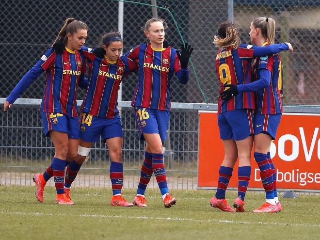 El Barça Femenino celebra su goleada en la Champions (Foto: EFE).
