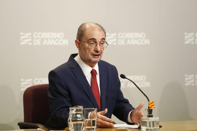 Javier Lambán en la rueda de prensa (Foto: Gobierno de Aragón)