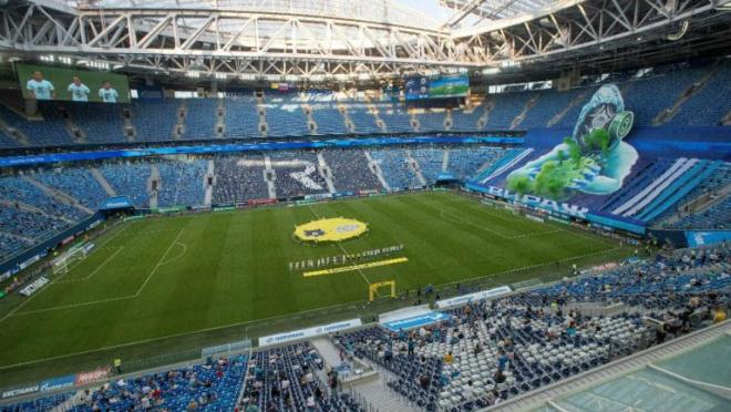 Afición del Zenit en su estadio tras la pandemia.