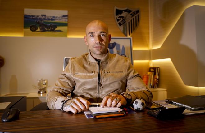 Manolo Gaspar, en su despacho de La Rosaleda (Foto: Málaga CF).